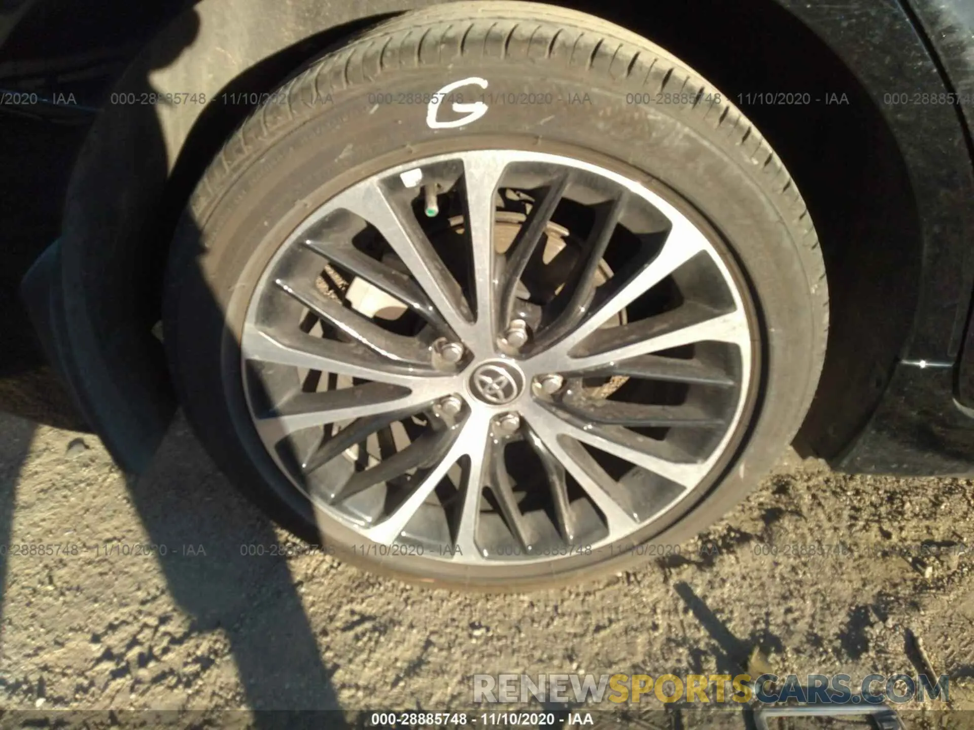 15 fotografías del automóvil dañado 4T1G11AK5LU960067 TOYOTA CAMRY 2020