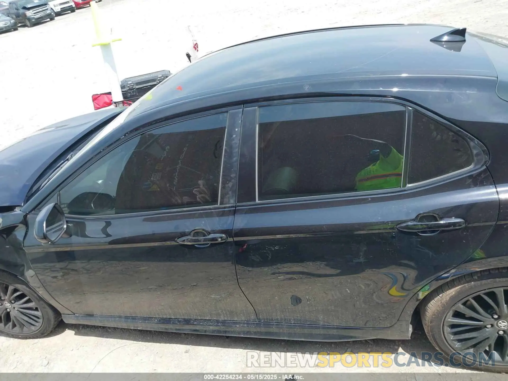 14 fotografías del automóvil dañado 4T1G11AK6LU311393 TOYOTA CAMRY 2020