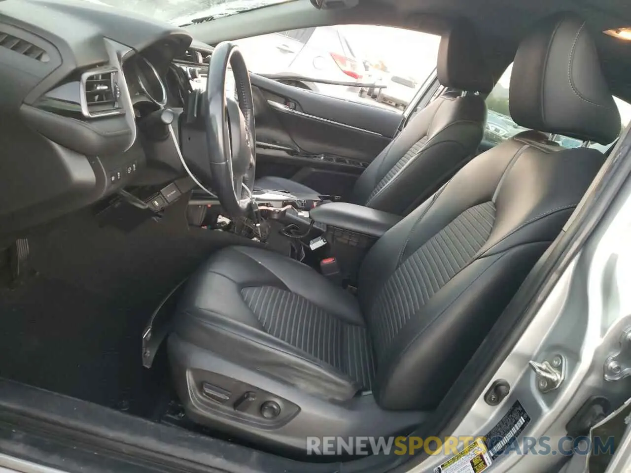 7 fotografías del automóvil dañado 4T1G11AK6LU313063 TOYOTA CAMRY 2020