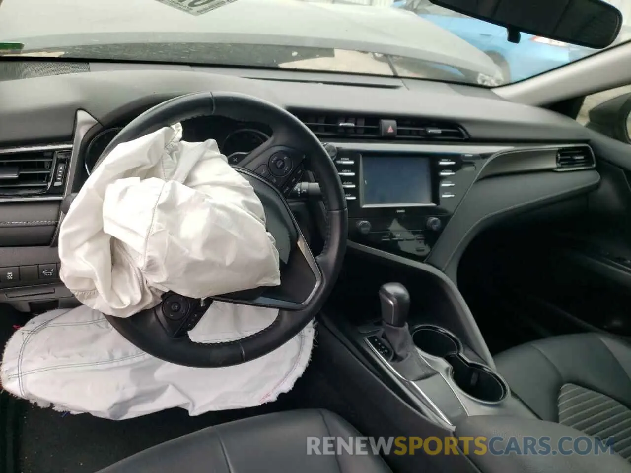 8 fotografías del automóvil dañado 4T1G11AK6LU313905 TOYOTA CAMRY 2020