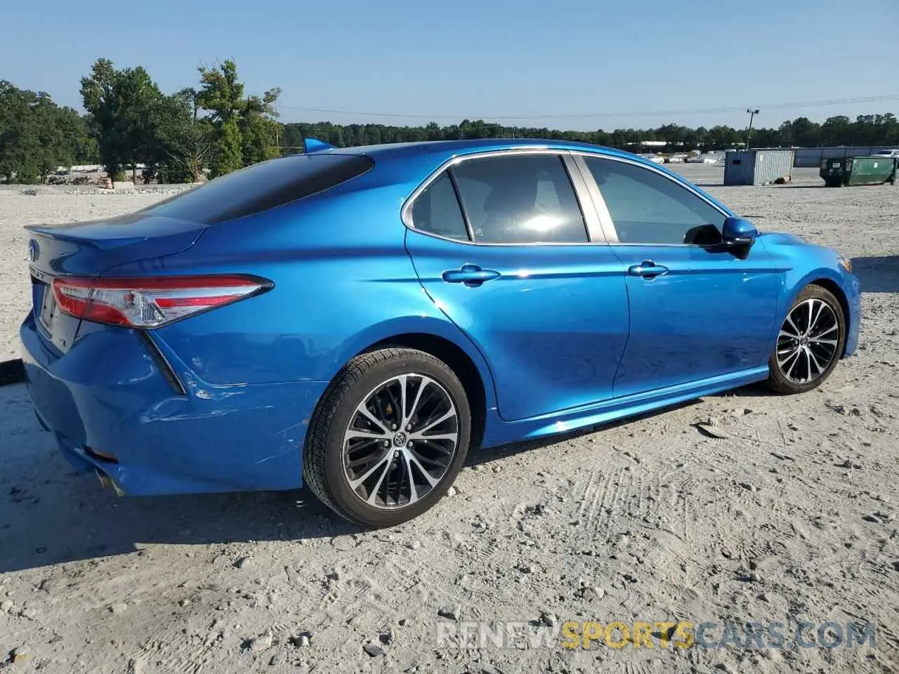 3 fotografías del automóvil dañado 4T1G11AK6LU316481 TOYOTA CAMRY 2020