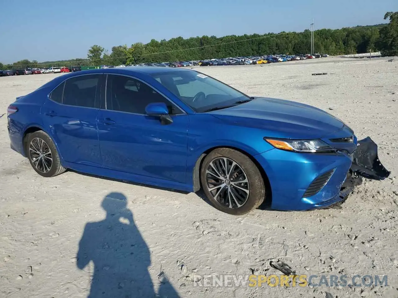4 fotografías del automóvil dañado 4T1G11AK6LU316481 TOYOTA CAMRY 2020