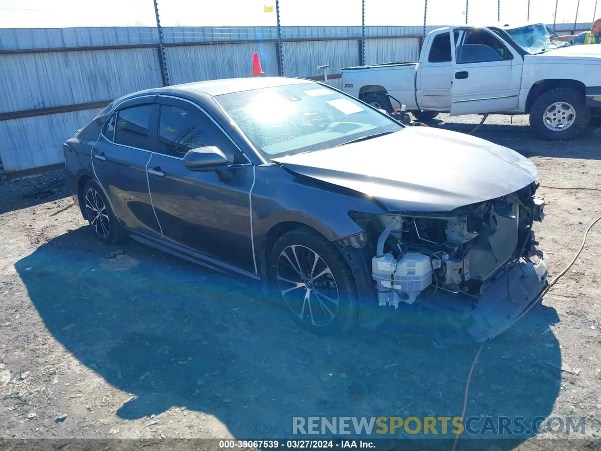 1 fotografías del automóvil dañado 4T1G11AK6LU332650 TOYOTA CAMRY 2020