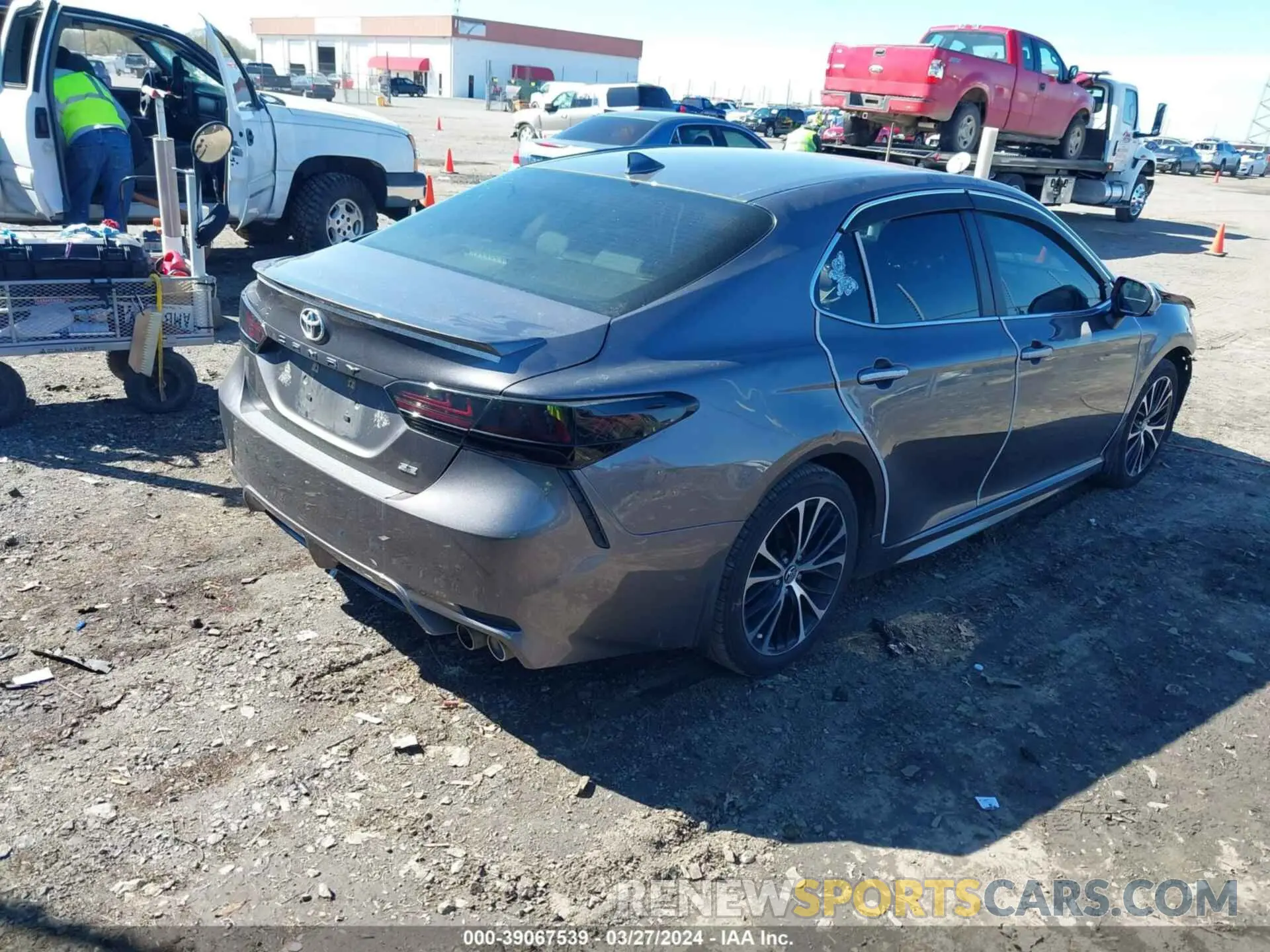 4 fotografías del automóvil dañado 4T1G11AK6LU332650 TOYOTA CAMRY 2020