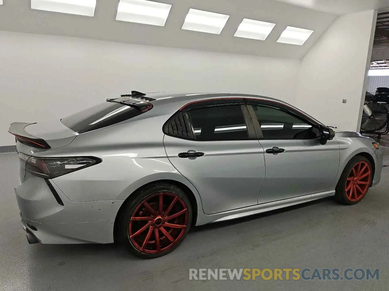 3 fotografías del automóvil dañado 4T1G11AK6LU373702 TOYOTA CAMRY 2020