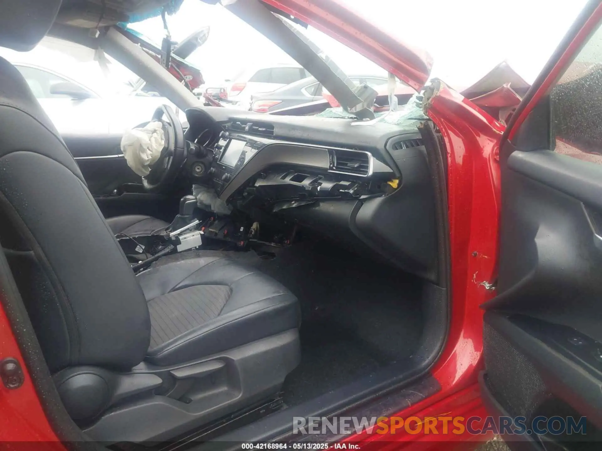5 fotografías del automóvil dañado 4T1G11AK6LU374400 TOYOTA CAMRY 2020