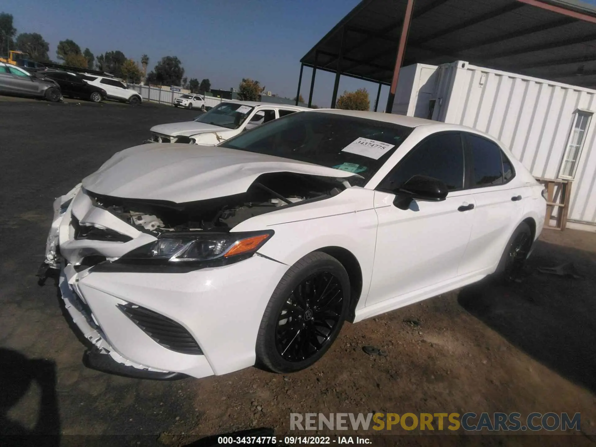 2 fotografías del automóvil dañado 4T1G11AK6LU377782 TOYOTA CAMRY 2020