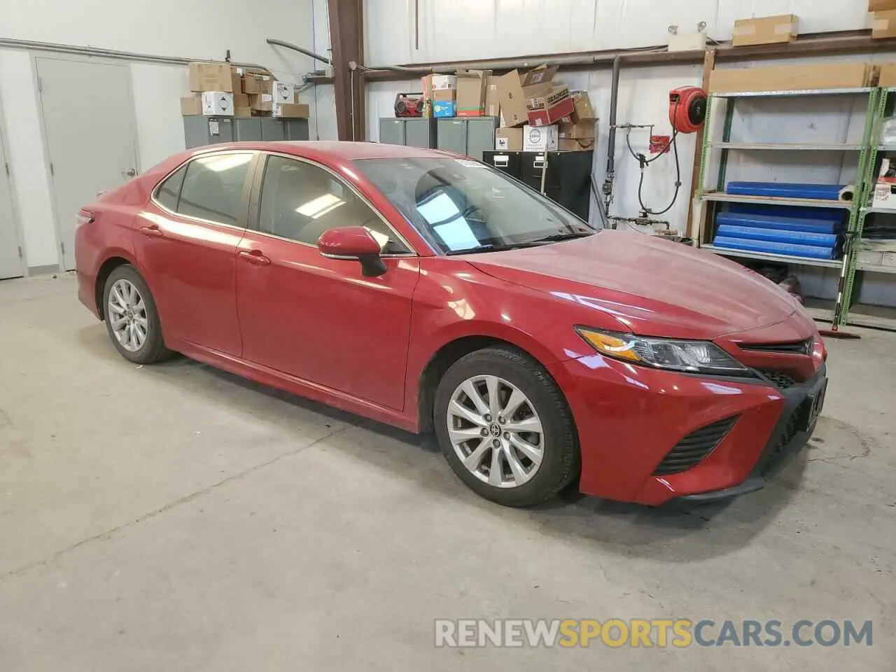 4 fotografías del automóvil dañado 4T1G11AK6LU383419 TOYOTA CAMRY 2020