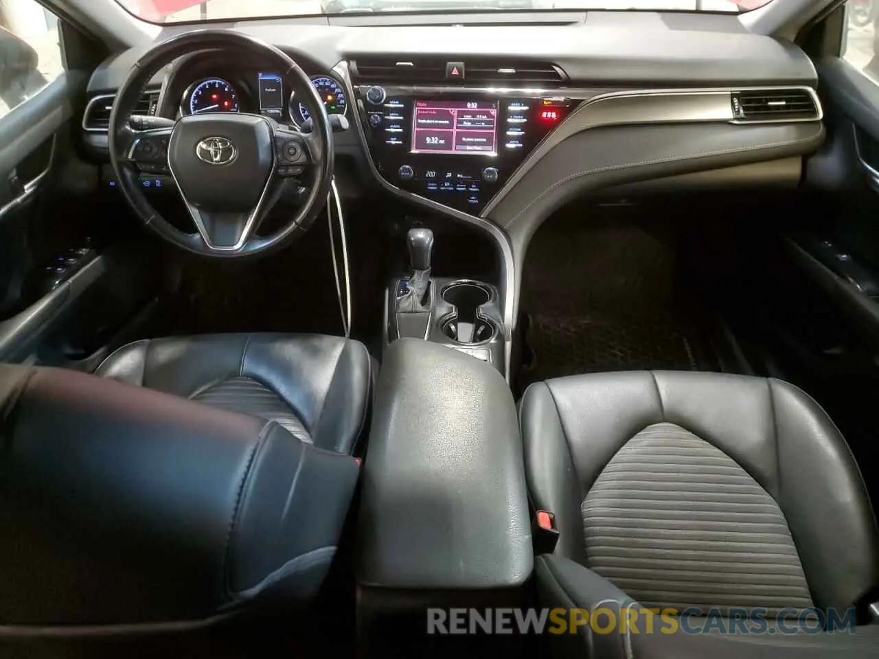 8 fotografías del automóvil dañado 4T1G11AK6LU383419 TOYOTA CAMRY 2020