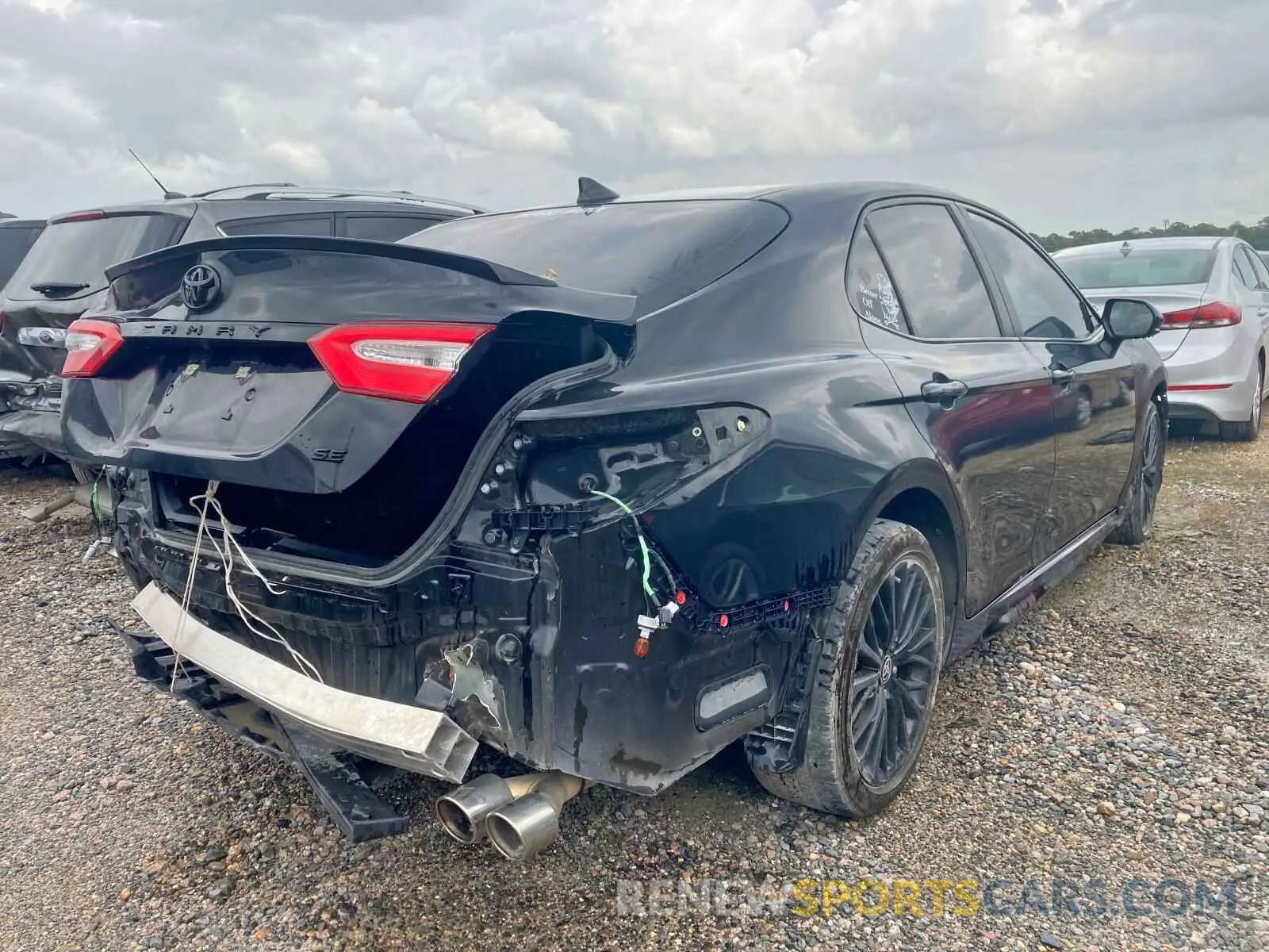 4 fotografías del automóvil dañado 4T1G11AK6LU393173 TOYOTA CAMRY 2020