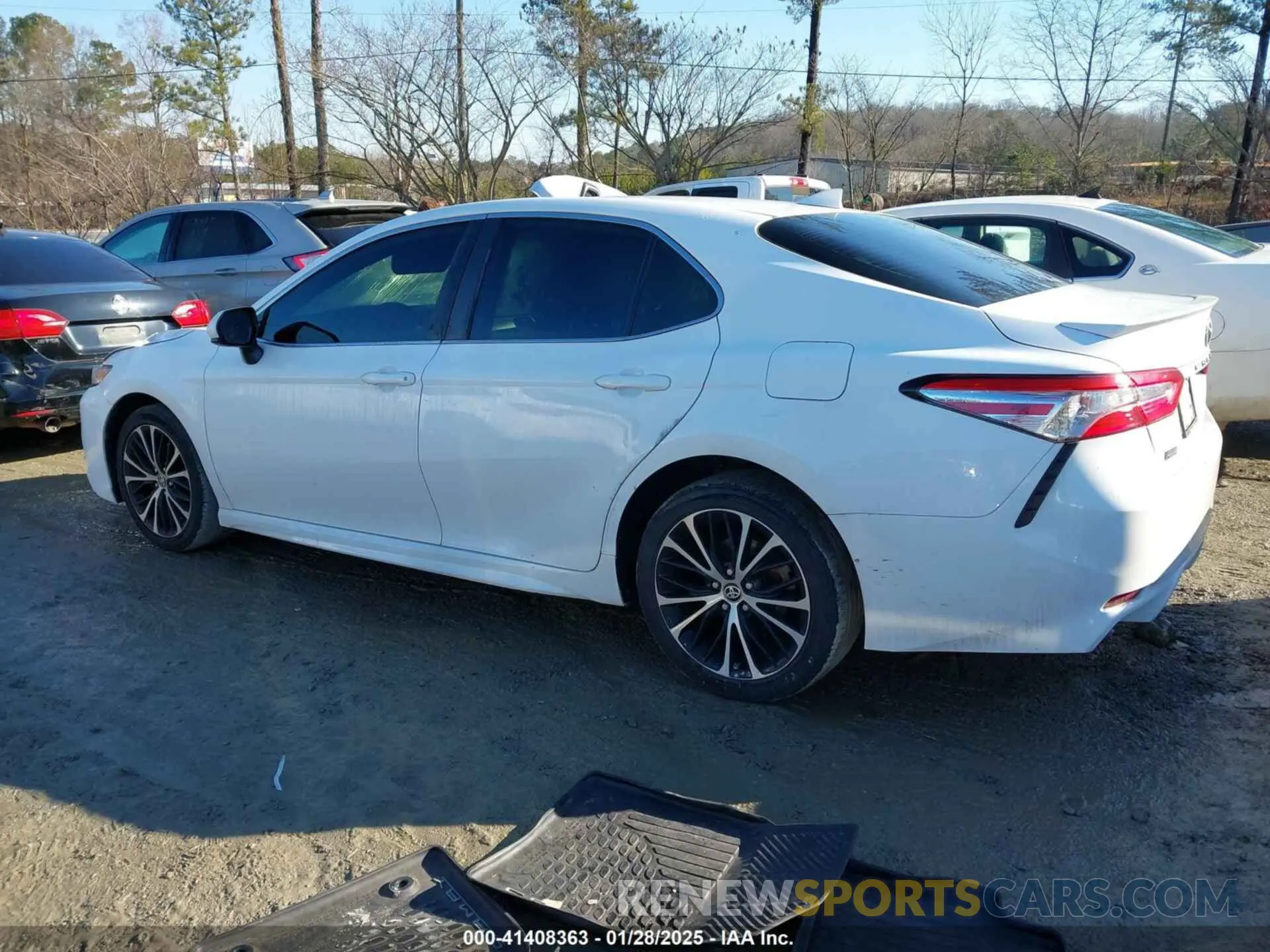 14 fotografías del automóvil dañado 4T1G11AK6LU504482 TOYOTA CAMRY 2020