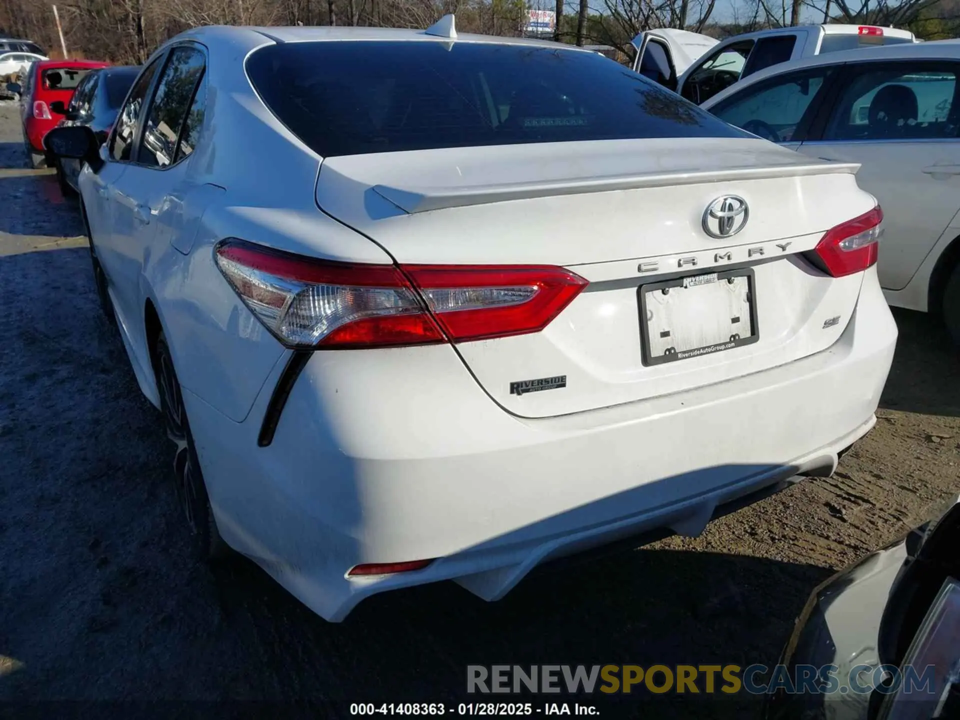 3 fotografías del automóvil dañado 4T1G11AK6LU504482 TOYOTA CAMRY 2020