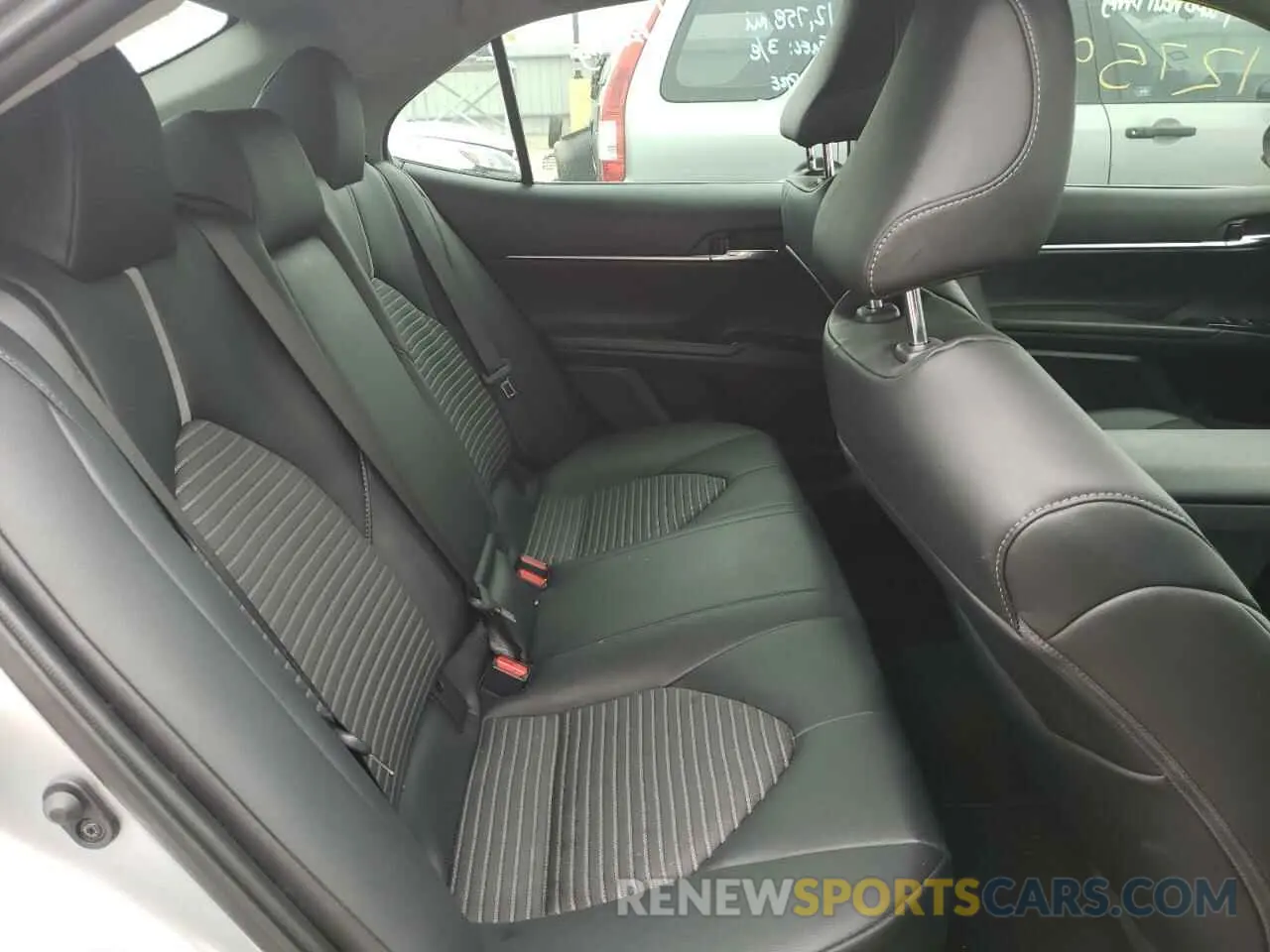 6 fotografías del automóvil dañado 4T1G11AK6LU506961 TOYOTA CAMRY 2020