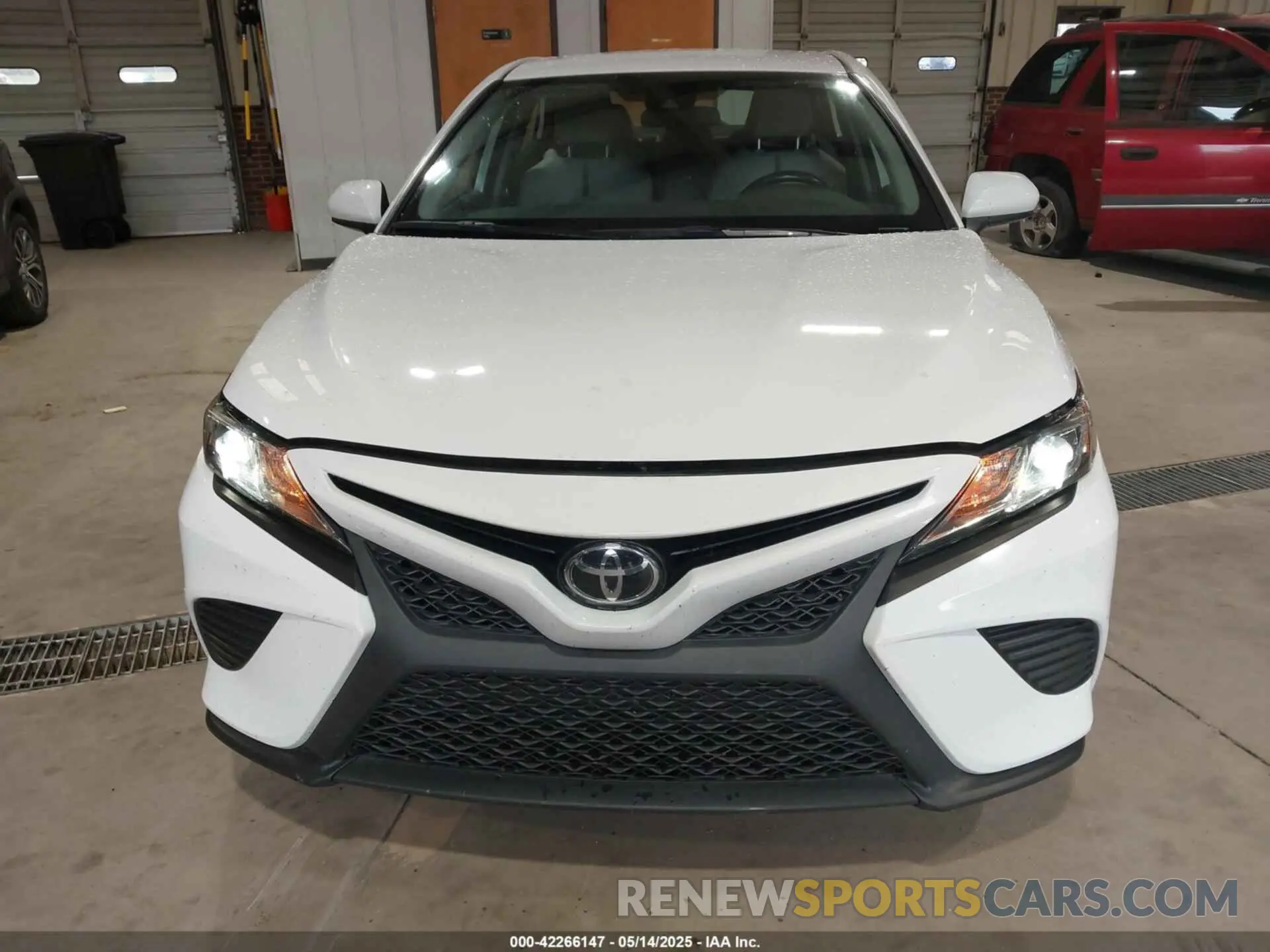 12 fotografías del automóvil dañado 4T1G11AK6LU873925 TOYOTA CAMRY 2020
