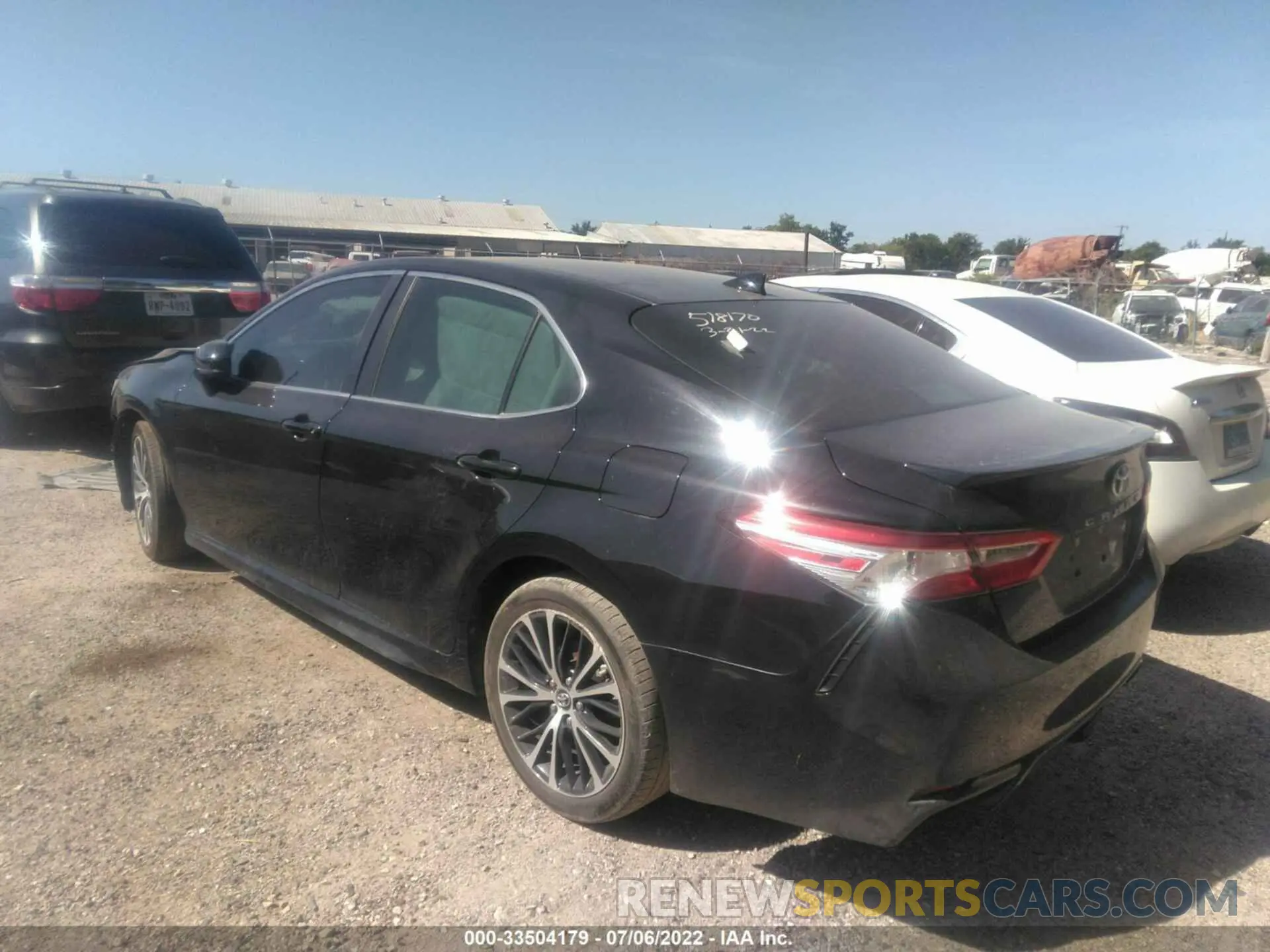 3 fotografías del automóvil dañado 4T1G11AK6LU924081 TOYOTA CAMRY 2020