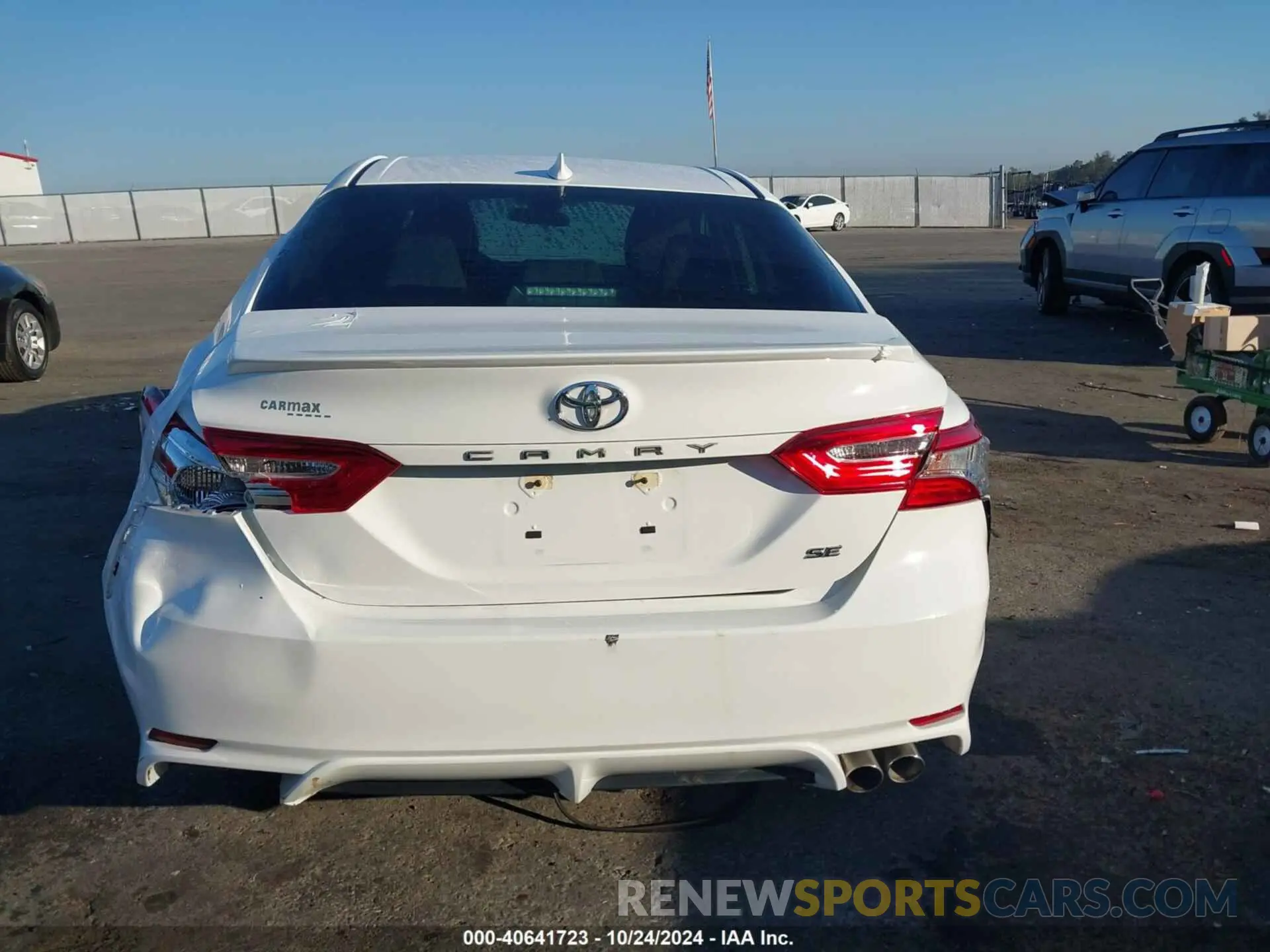 16 fotografías del automóvil dañado 4T1G11AK6LU987990 TOYOTA CAMRY 2020