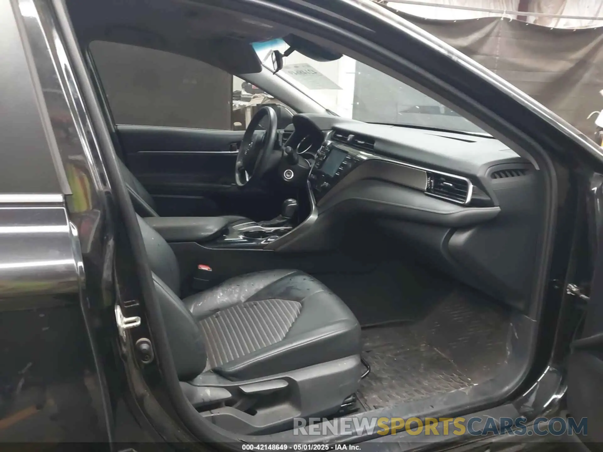 5 fotografías del automóvil dañado 4T1G11AK7LU302329 TOYOTA CAMRY 2020