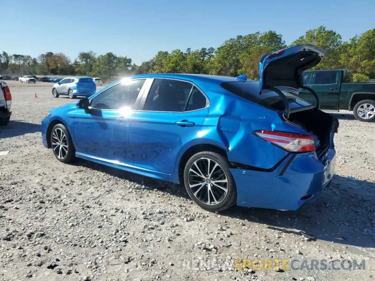 2 fotografías del automóvil dañado 4T1G11AK7LU303433 TOYOTA CAMRY 2020