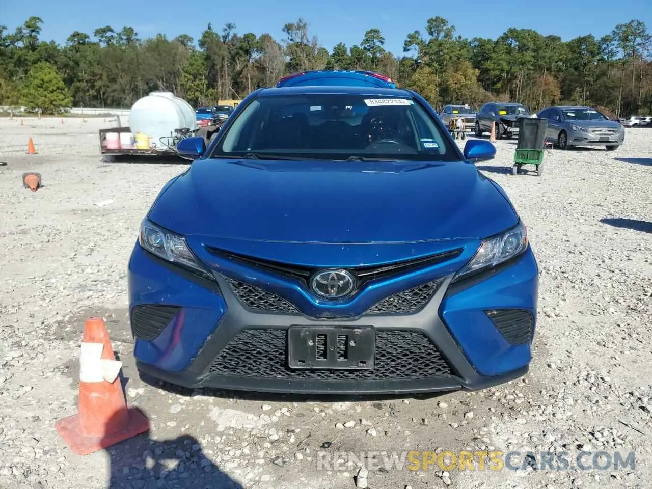 5 fotografías del automóvil dañado 4T1G11AK7LU303433 TOYOTA CAMRY 2020