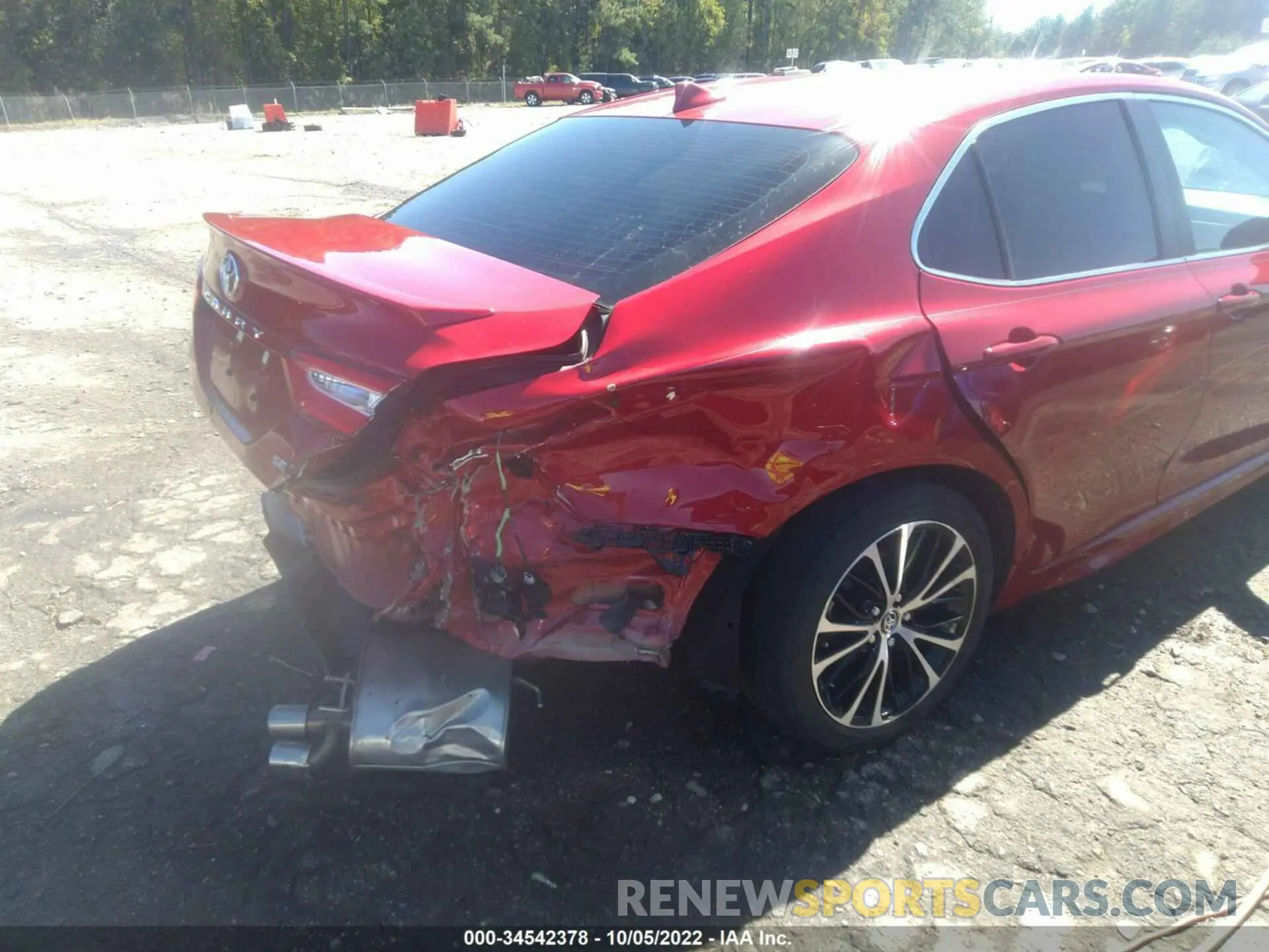 6 fotografías del automóvil dañado 4T1G11AK7LU305621 TOYOTA CAMRY 2020