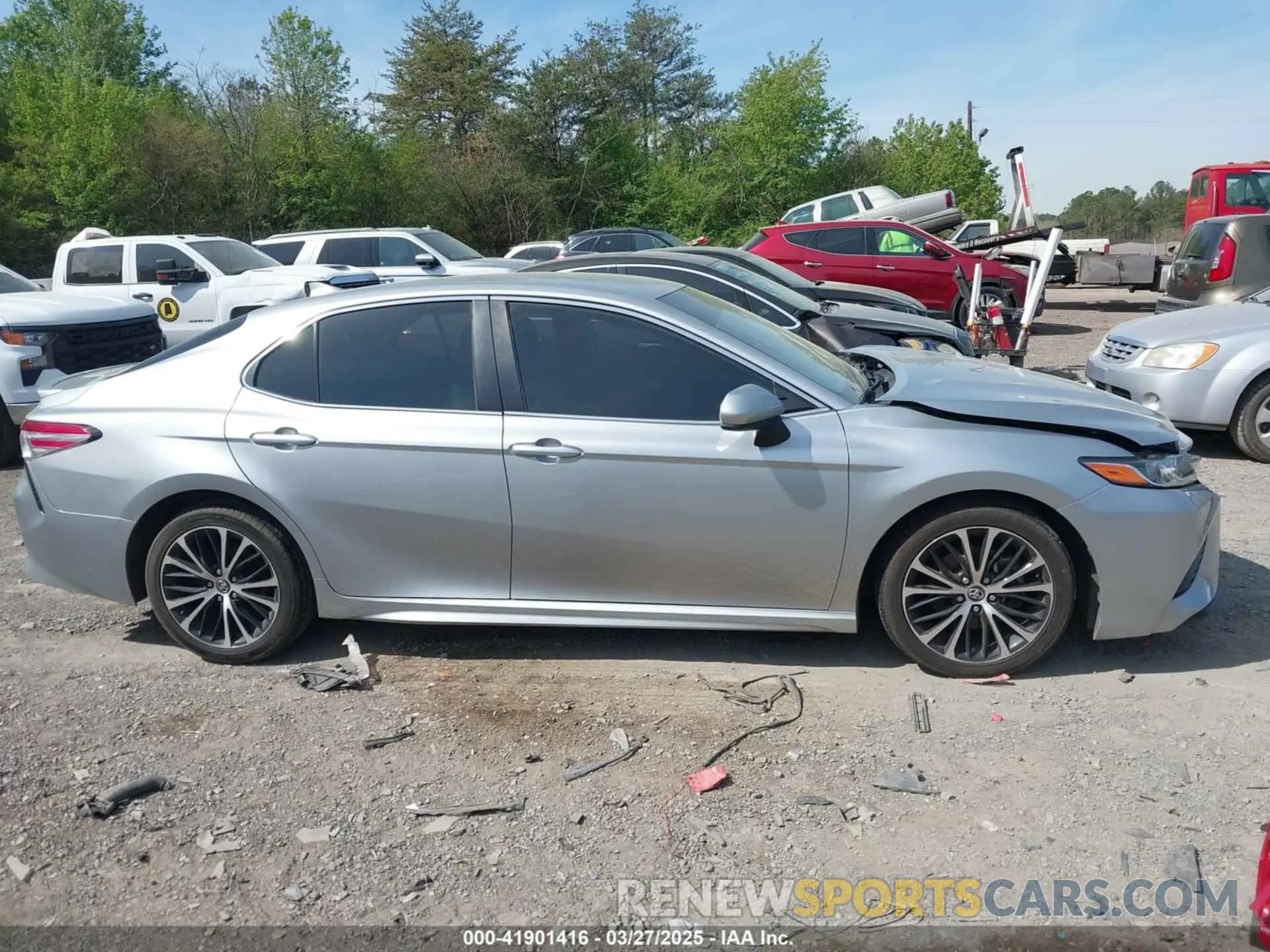 13 fotografías del automóvil dañado 4T1G11AK7LU306493 TOYOTA CAMRY 2020