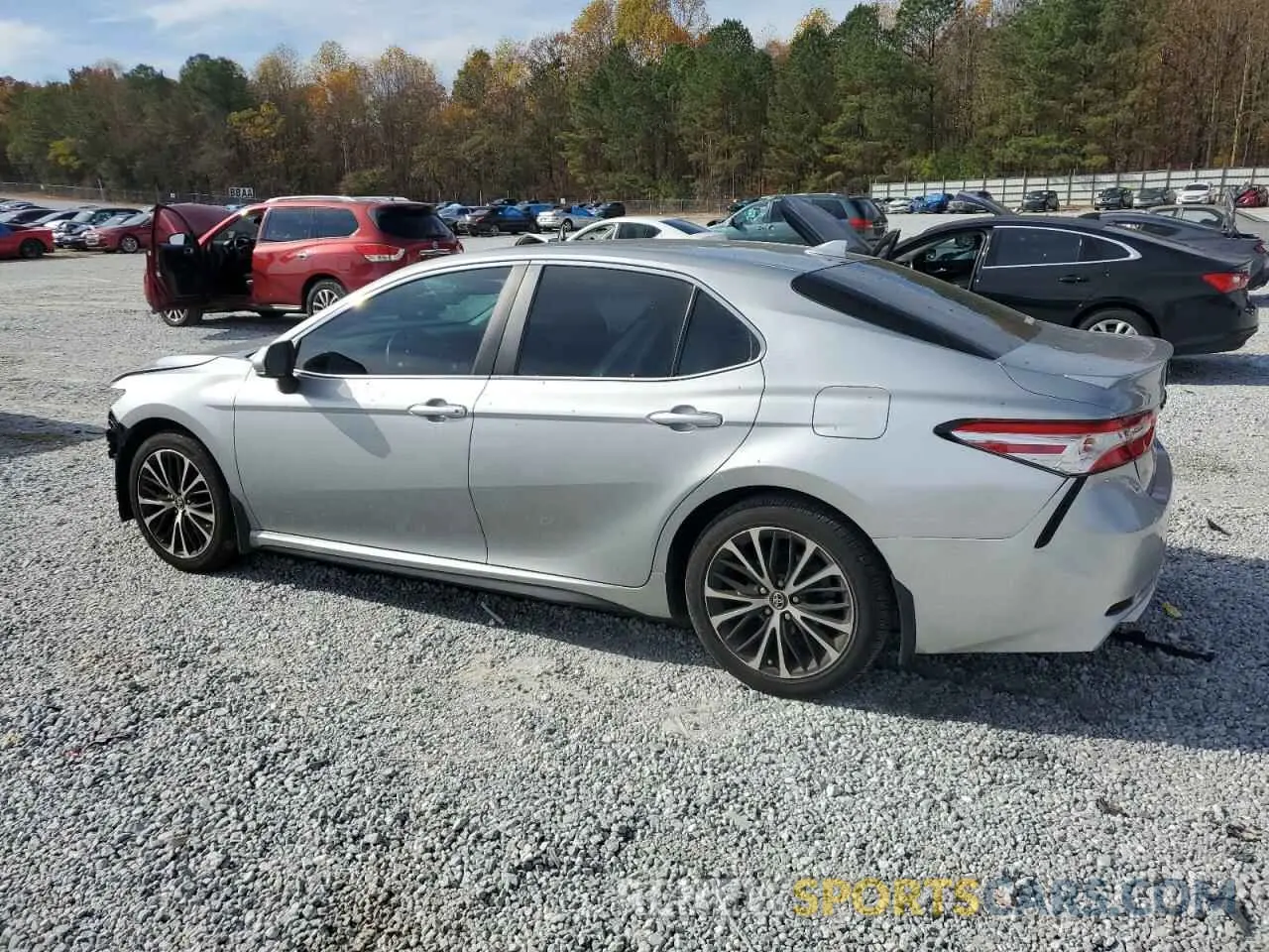 2 fotografías del automóvil dañado 4T1G11AK7LU346024 TOYOTA CAMRY 2020