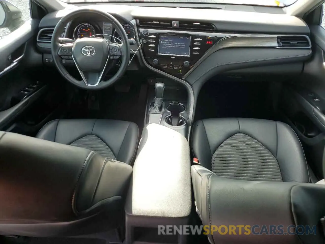 8 fotografías del automóvil dañado 4T1G11AK7LU346024 TOYOTA CAMRY 2020