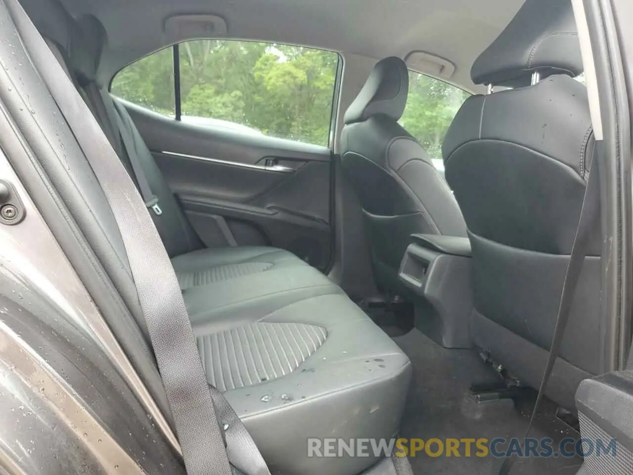 10 fotografías del automóvil dañado 4T1G11AK7LU352969 TOYOTA CAMRY 2020