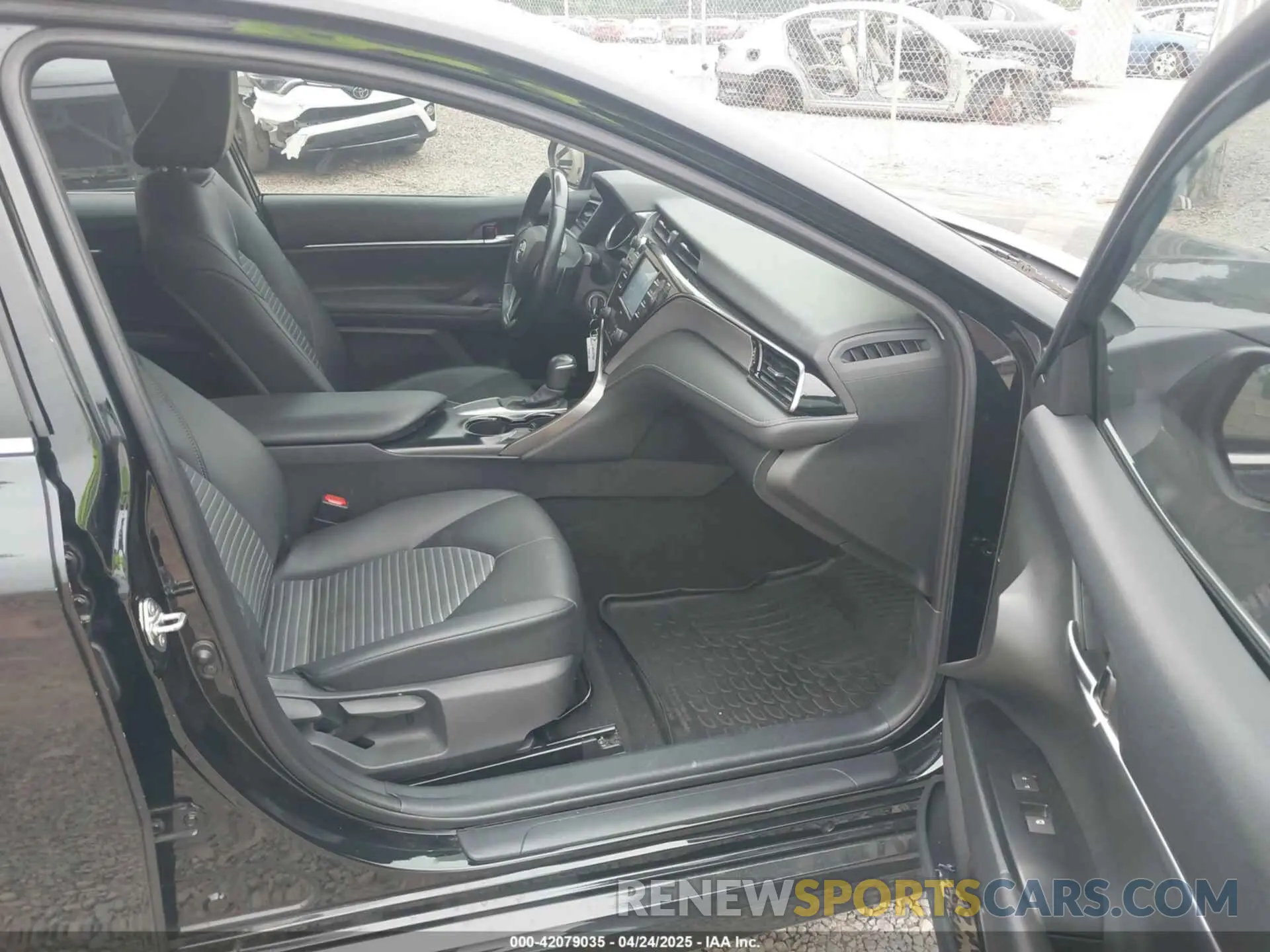 5 fotografías del automóvil dañado 4T1G11AK7LU368492 TOYOTA CAMRY 2020