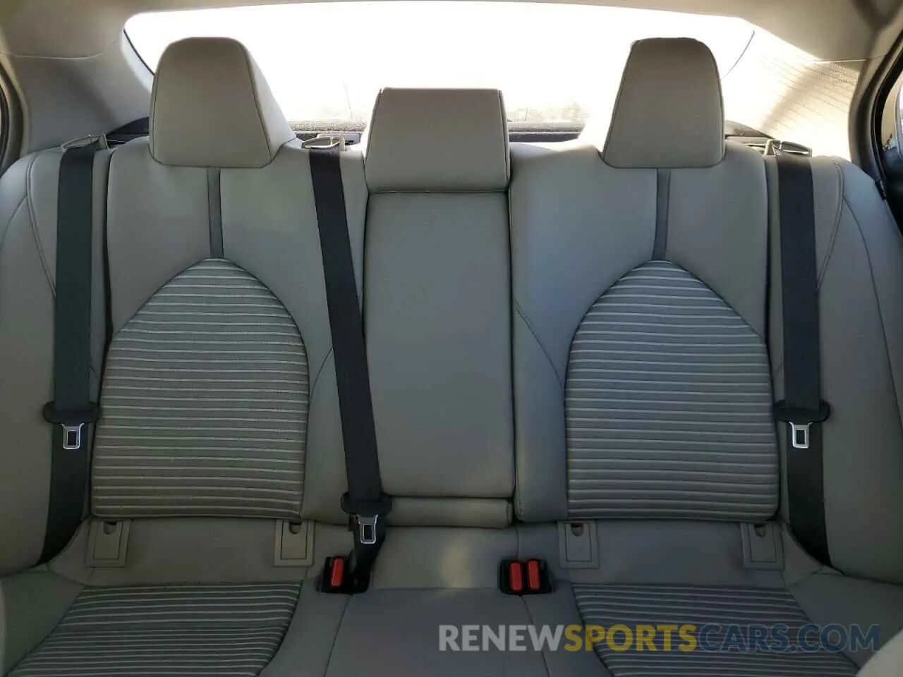 10 fotografías del automóvil dañado 4T1G11AK7LU370985 TOYOTA CAMRY 2020