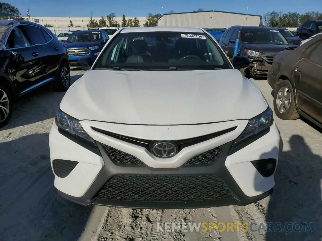 5 fotografías del automóvil dañado 4T1G11AK7LU381534 TOYOTA CAMRY 2020