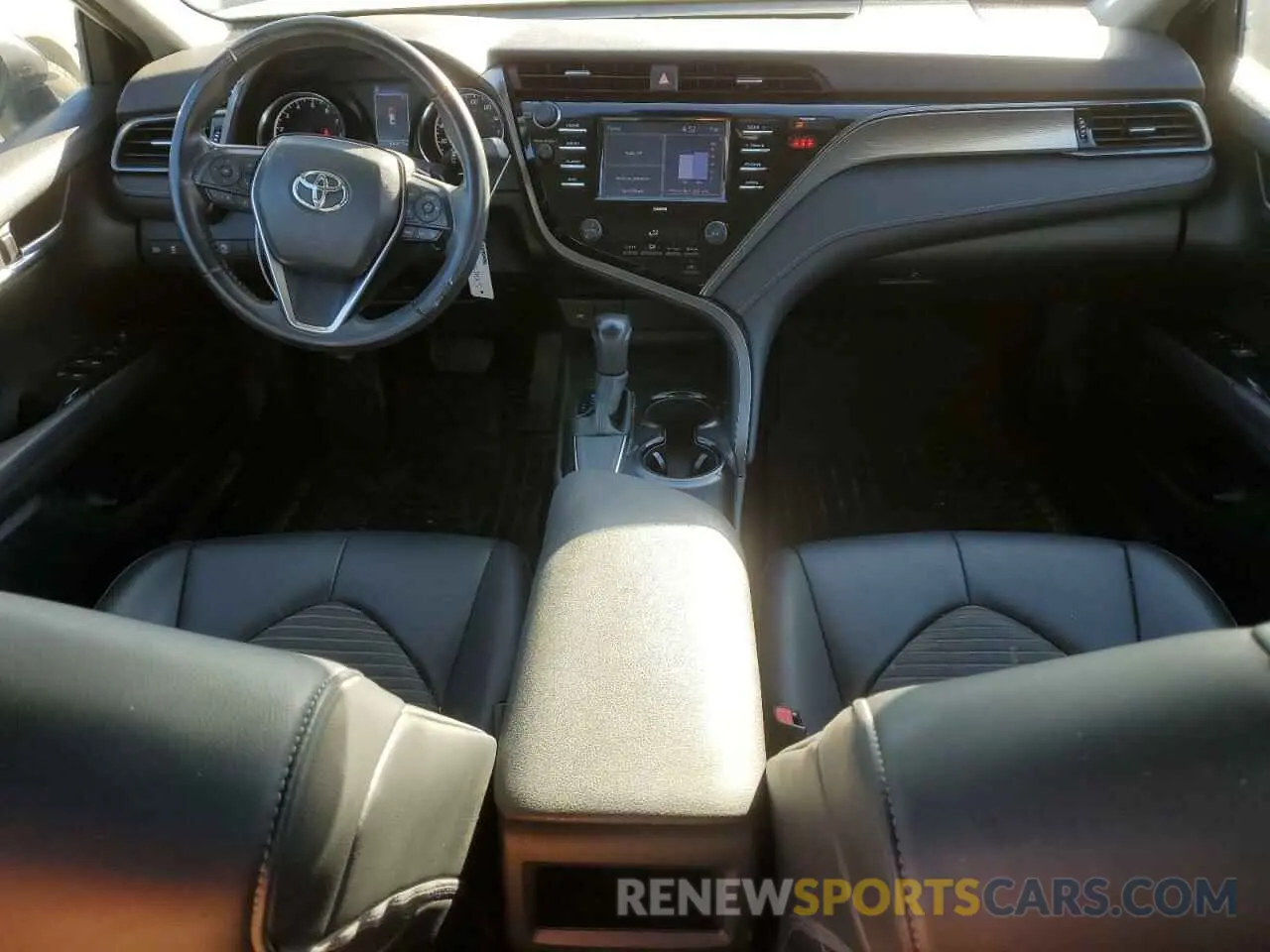 8 fotografías del automóvil dañado 4T1G11AK7LU381534 TOYOTA CAMRY 2020
