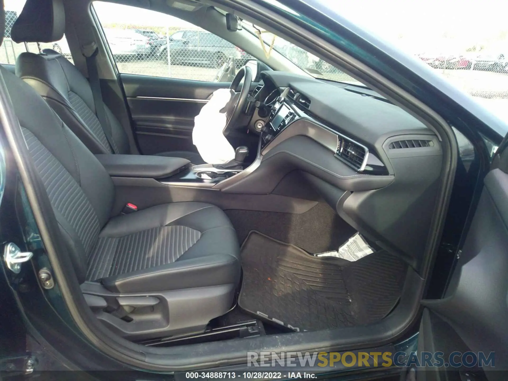 5 fotografías del automóvil dañado 4T1G11AK7LU503972 TOYOTA CAMRY 2020