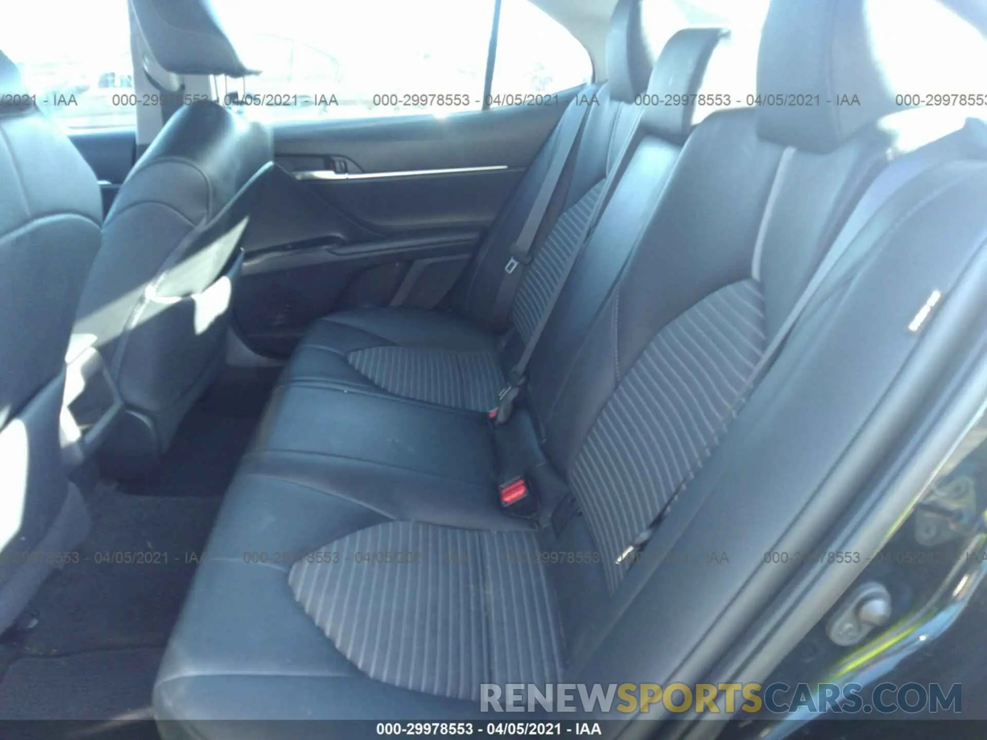 8 fotografías del automóvil dañado 4T1G11AK7LU881449 TOYOTA CAMRY 2020