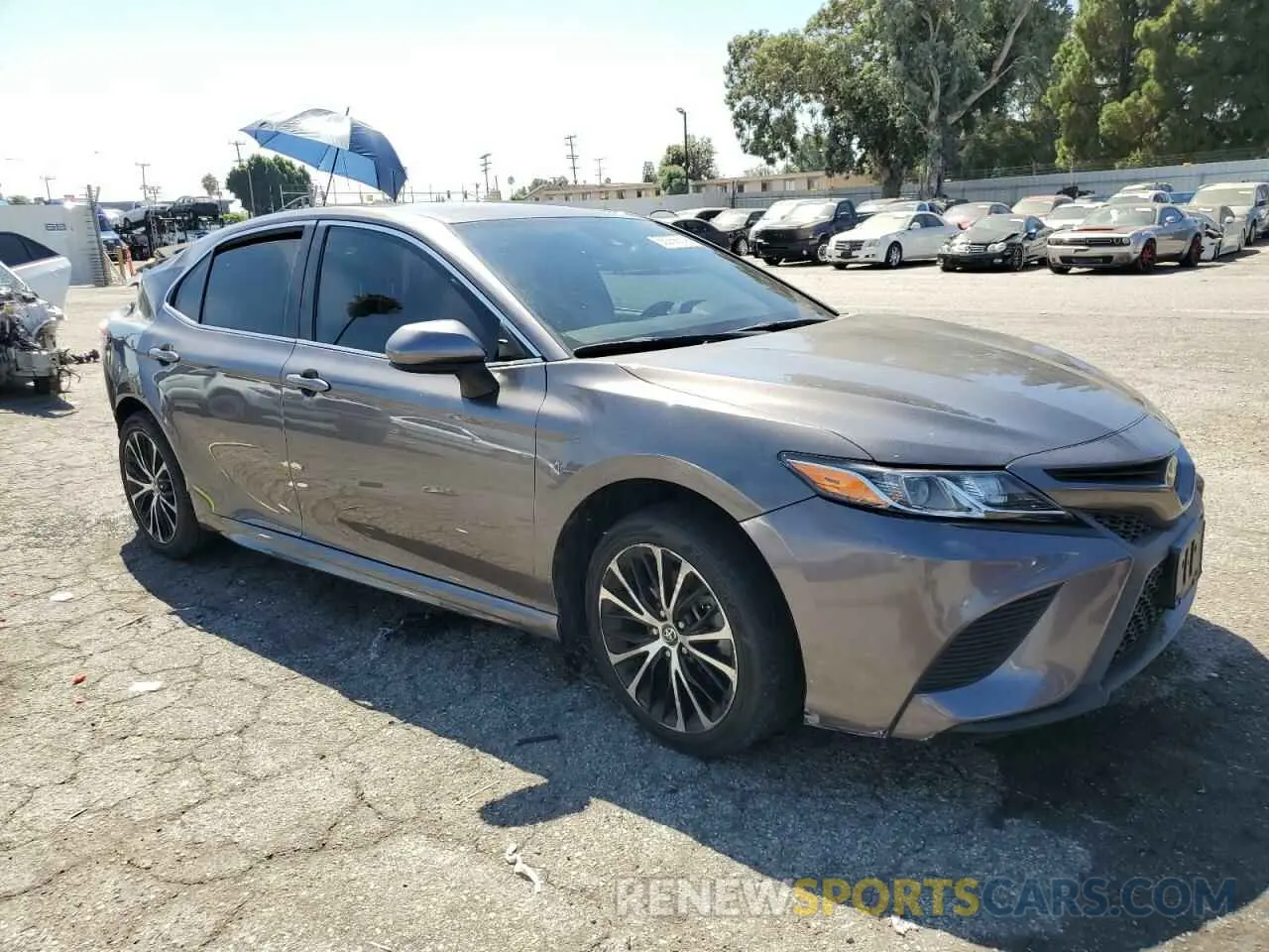 4 fotografías del automóvil dañado 4T1G11AK7LU883167 TOYOTA CAMRY 2020