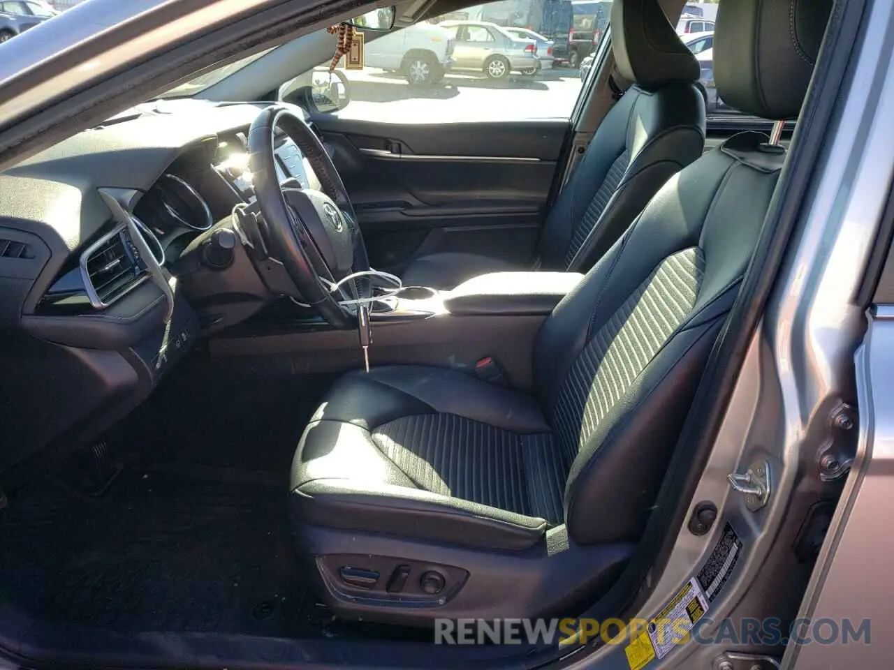 7 fotografías del automóvil dañado 4T1G11AK7LU885369 TOYOTA CAMRY 2020