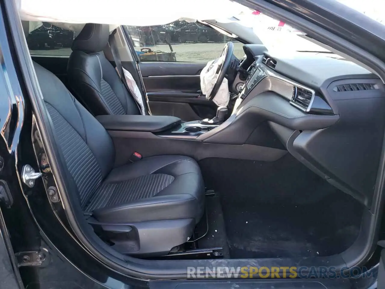 5 fotografías del automóvil dañado 4T1G11AK7LU900789 TOYOTA CAMRY 2020