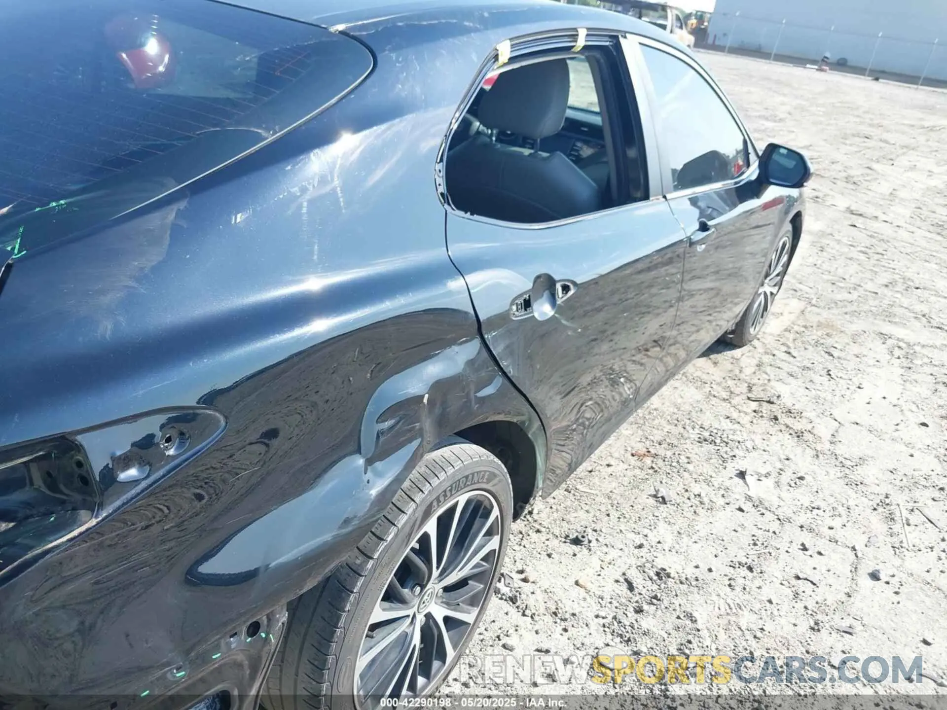 18 fotografías del automóvil dañado 4T1G11AK7LU905104 TOYOTA CAMRY 2020
