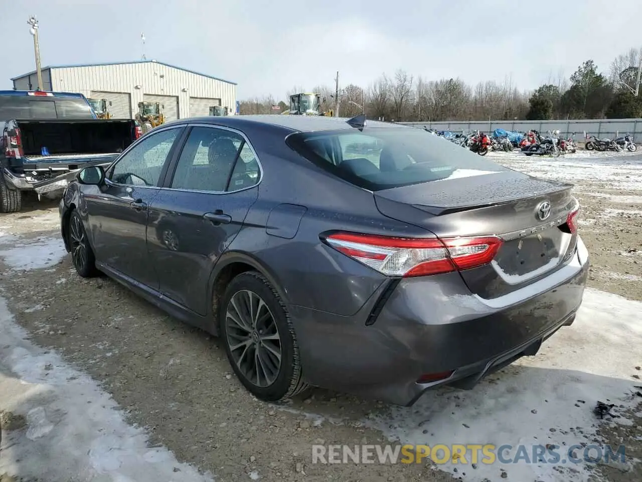2 fotografías del automóvil dañado 4T1G11AK7LU918113 TOYOTA CAMRY 2020