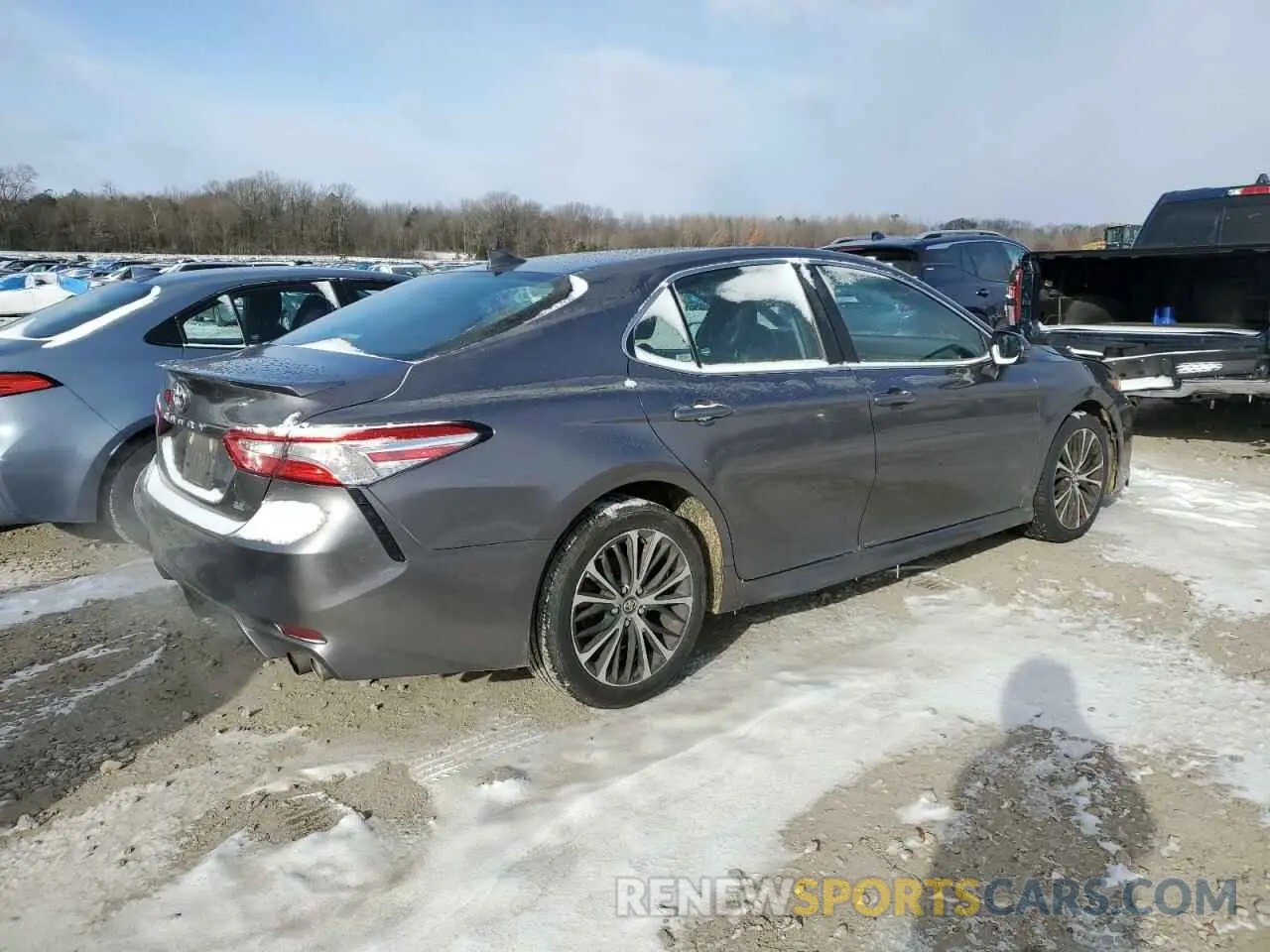3 fotografías del automóvil dañado 4T1G11AK7LU918113 TOYOTA CAMRY 2020