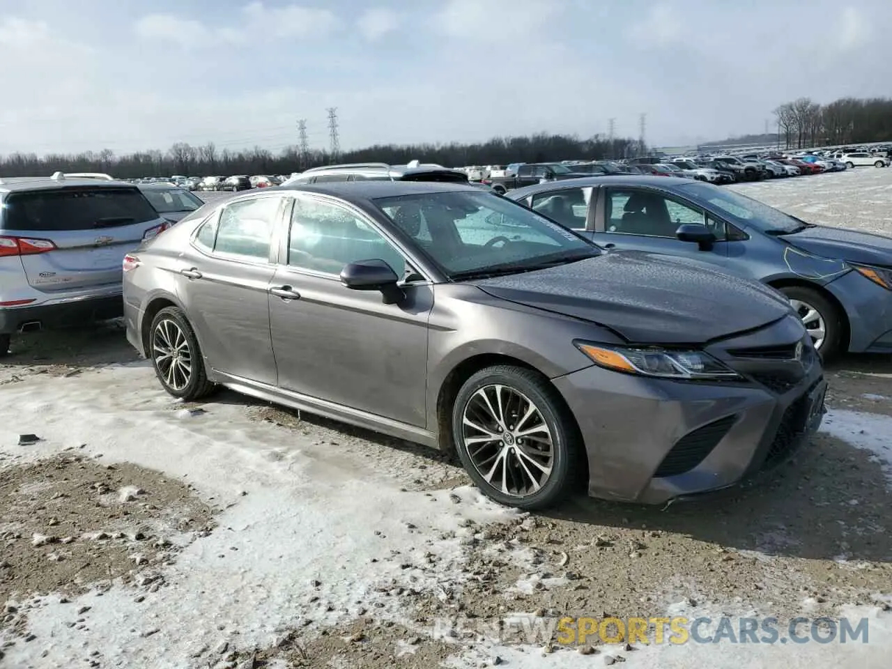 4 fotografías del automóvil dañado 4T1G11AK7LU918113 TOYOTA CAMRY 2020