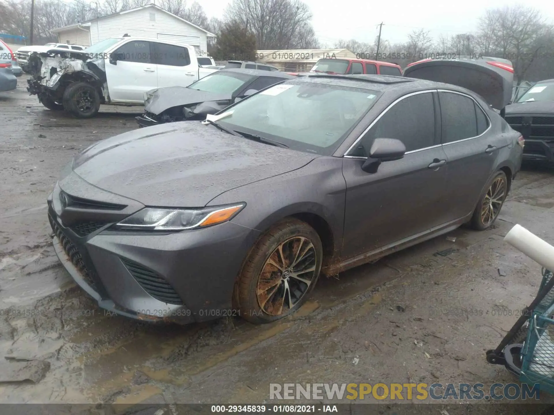 2 fotografías del automóvil dañado 4T1G11AK7LU945151 TOYOTA CAMRY 2020