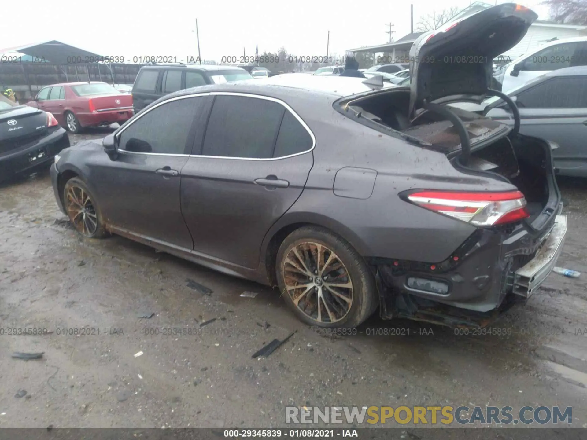 3 fotografías del automóvil dañado 4T1G11AK7LU945151 TOYOTA CAMRY 2020