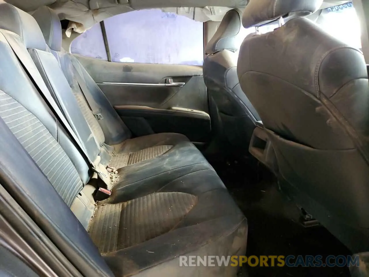 11 fotografías del automóvil dañado 4T1G11AK7LU946316 TOYOTA CAMRY 2020