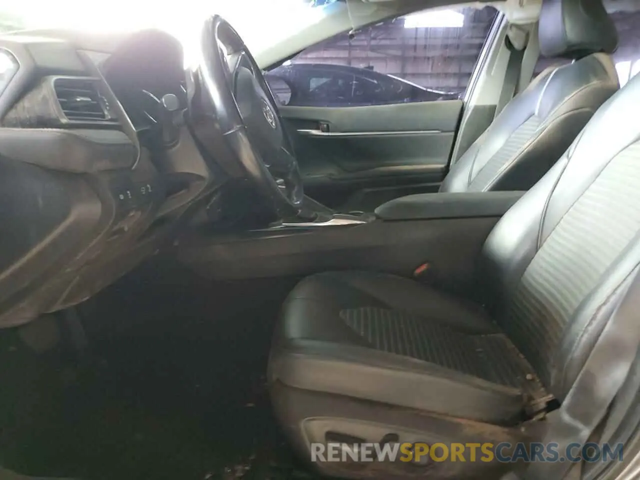 7 fotografías del automóvil dañado 4T1G11AK7LU946316 TOYOTA CAMRY 2020