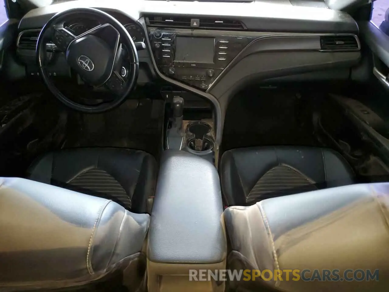 8 fotografías del automóvil dañado 4T1G11AK7LU946316 TOYOTA CAMRY 2020
