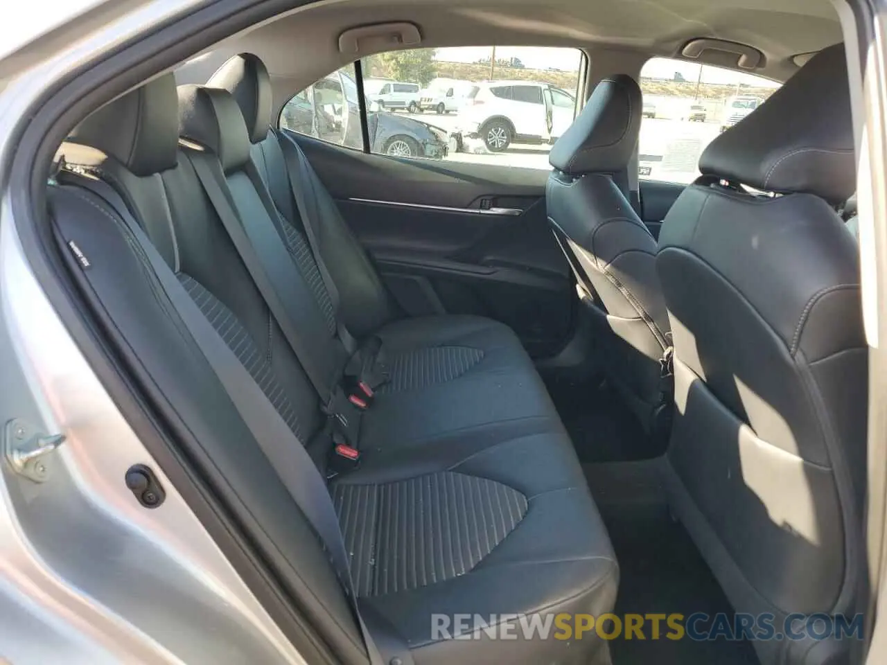 10 fotografías del automóvil dañado 4T1G11AK7LU960183 TOYOTA CAMRY 2020