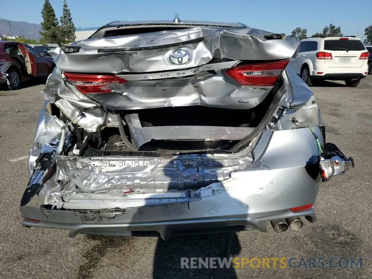 6 fotografías del automóvil dañado 4T1G11AK7LU960183 TOYOTA CAMRY 2020