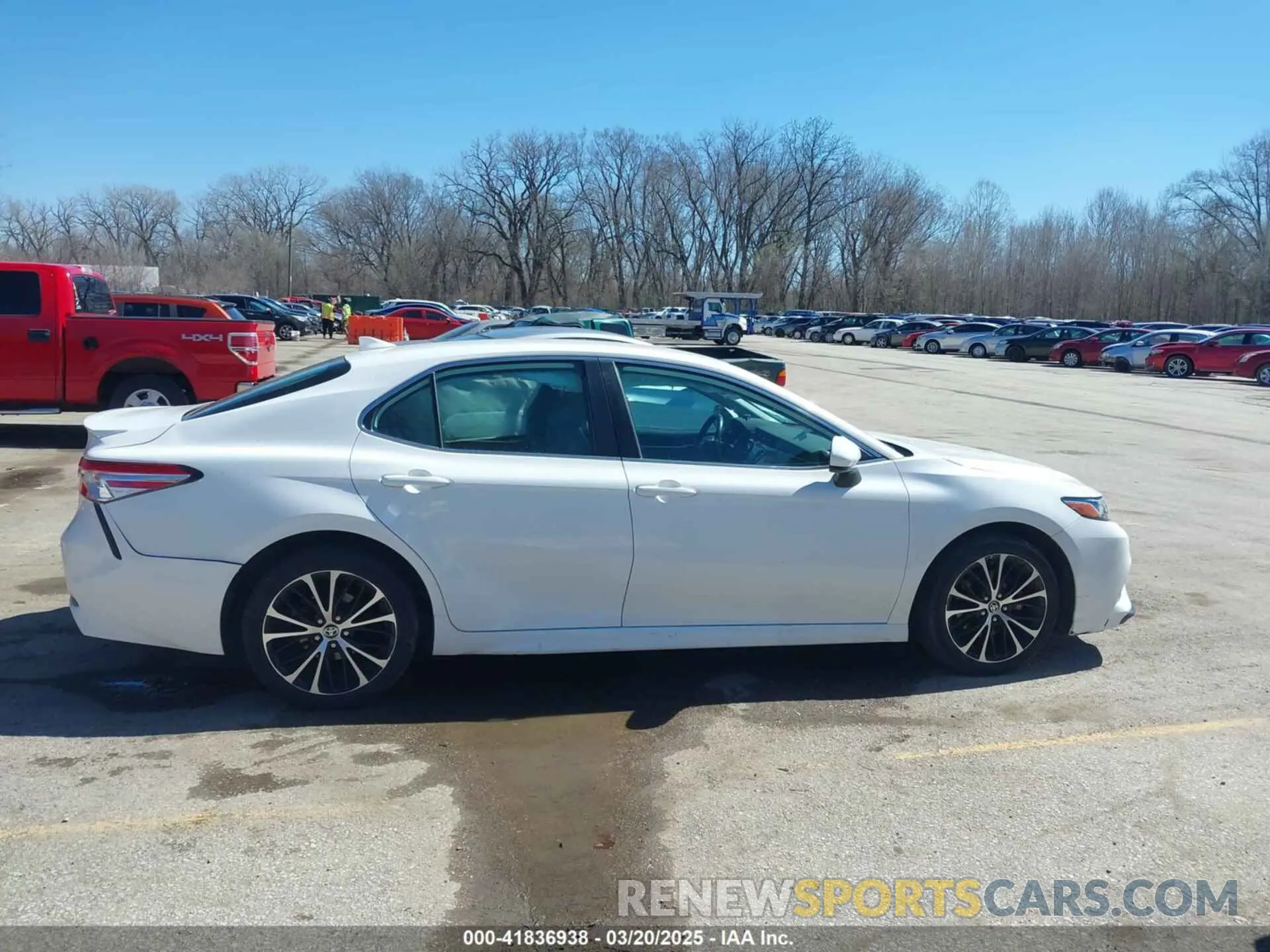 14 fotografías del automóvil dañado 4T1G11AK7LU960524 TOYOTA CAMRY 2020