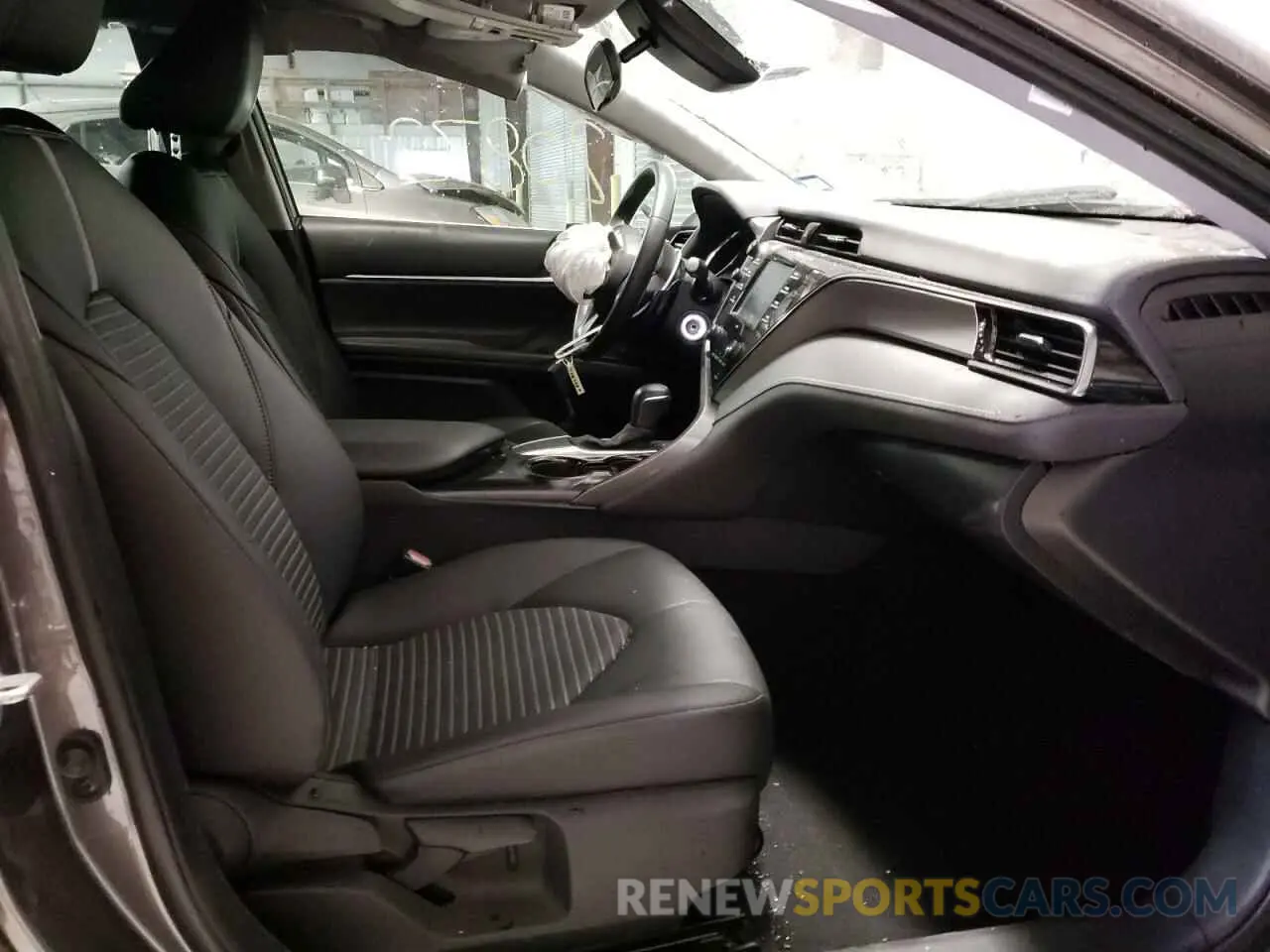 5 fotografías del automóvil dañado 4T1G11AK7LU967280 TOYOTA CAMRY 2020